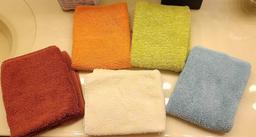 Hand Towels $1 STS