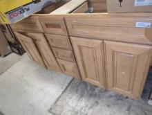 Kraftmade (Damaged) Custom Kitchen Cabinet with 4 Drawers and 4 Drawers in Butternut, Approximate