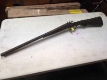 HANOVER ARMS CO. 12 GAUGE DOUBLE BARREL SHOTGUN - NO AVAILABLE SERIAL #. DOES DISPLAY RUST AND SOME