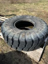 131 (1) 20.5R25 Loader Tire