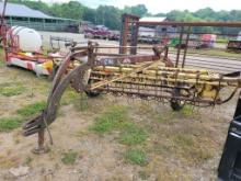 NEW HOLLAND ROLABAR HAY RAKE