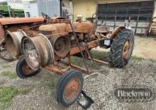 ALLIS CHALMERS WD45 WHEEL TRACTOR,  WIDE FRONT WHEEL, RUNS BUT NEEDS MAGNET