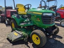 John Deere X758 Lawn Tractor