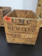 Vintage UMC Ammo Box Wooden vintage UMC ammo box, contained 12ga shotgun shells, great look to it, n