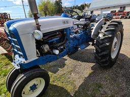 Ford model 981 tractor, gas, runs, remotes
