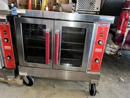 VULCAN MODEL VC4GD SINGLE FULL SIZE 2-DOOR GAS CONVECTION OVEN ON CASTERS , LP GAS